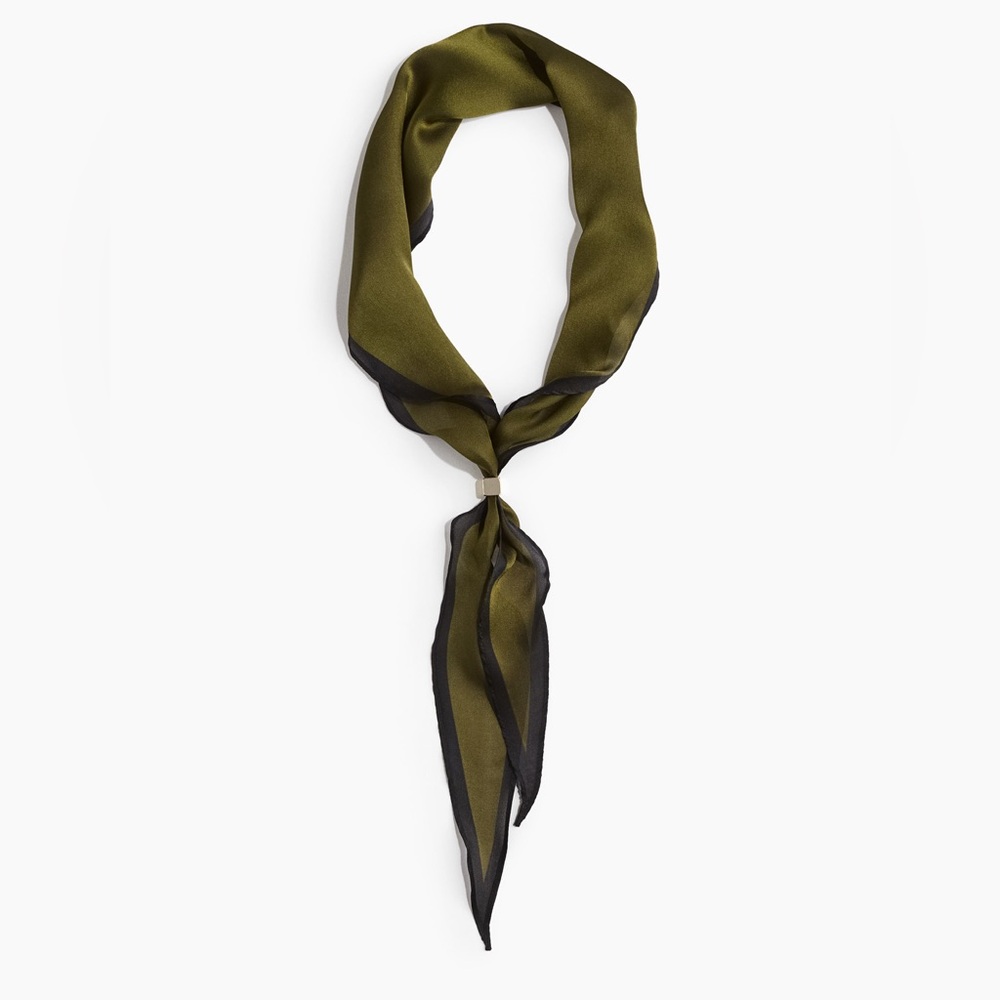 NWT H&M Dark Green/Black Metal-Detail Neck Scarf